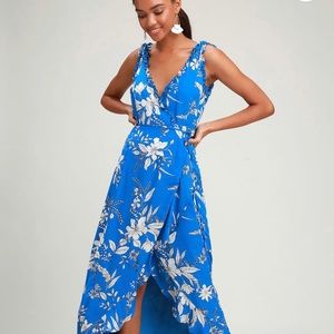 Lulus Blue floral print maxi dress size XS